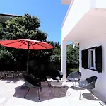 Mendula - Luxury By The - Heated Pool - Lush Garden Willa Trogir