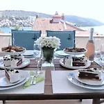 Willa Mendula - Luxury By The - Heated Pool - Lush Garden Trogir