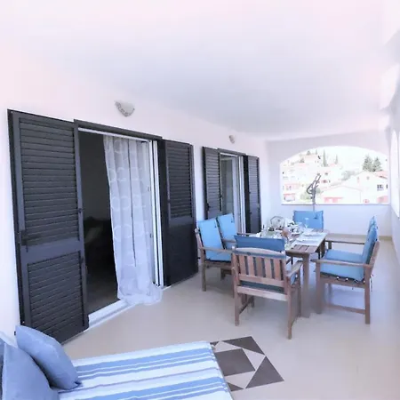 Villa Mendula Trogir - Luxury Villa By The Beach - Heated Pool - Organic Garden