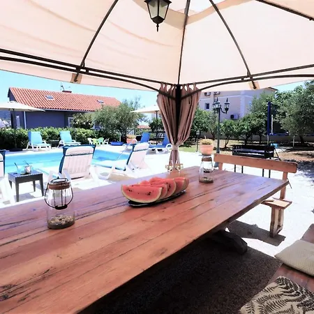 Villa Mendula Trogir - Luxury Villa By The Beach - Heated Pool - Organic Garden Villa Trogir