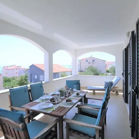 Villa Mendula Trogir - Luxury Villa By The Beach - Heated Pool - Organic Garden *