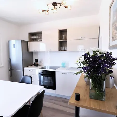 Villa Villa Mendula Trogir - Luxury Villa By The Beach - Heated Pool - Organic Garden *